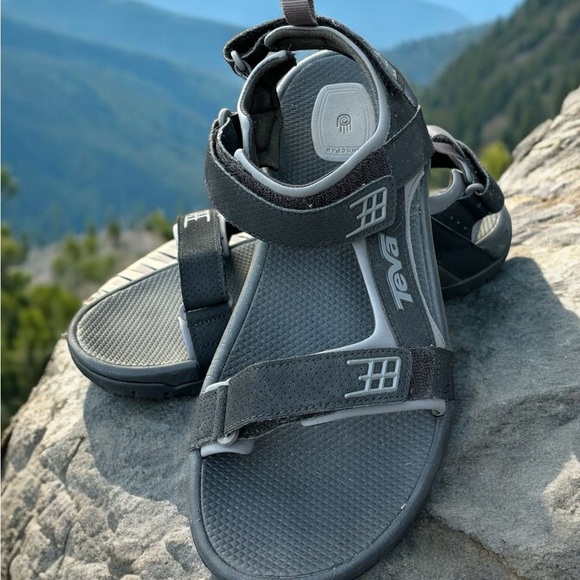 Teva Men’s Minam Hiking Sport Sandal. Size 9. Excellent Condition. - Picture 10 of 10